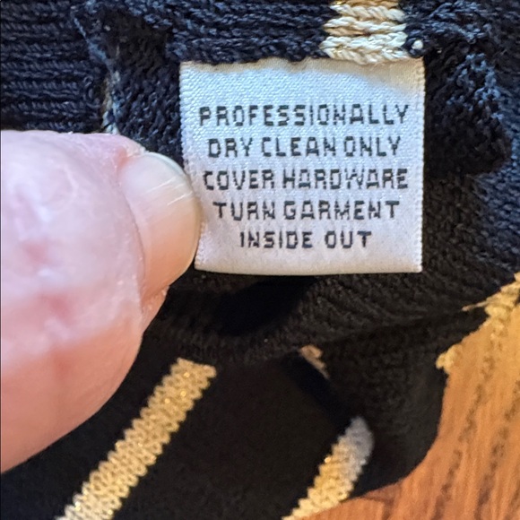 St John Sport sz S black with gold stripe crewneck sweater w/crest on sleeve - Picture 7 of 7